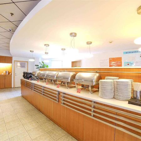 Ibis Chengdu Yongfeng Hotel Εξωτερικό φωτογραφία